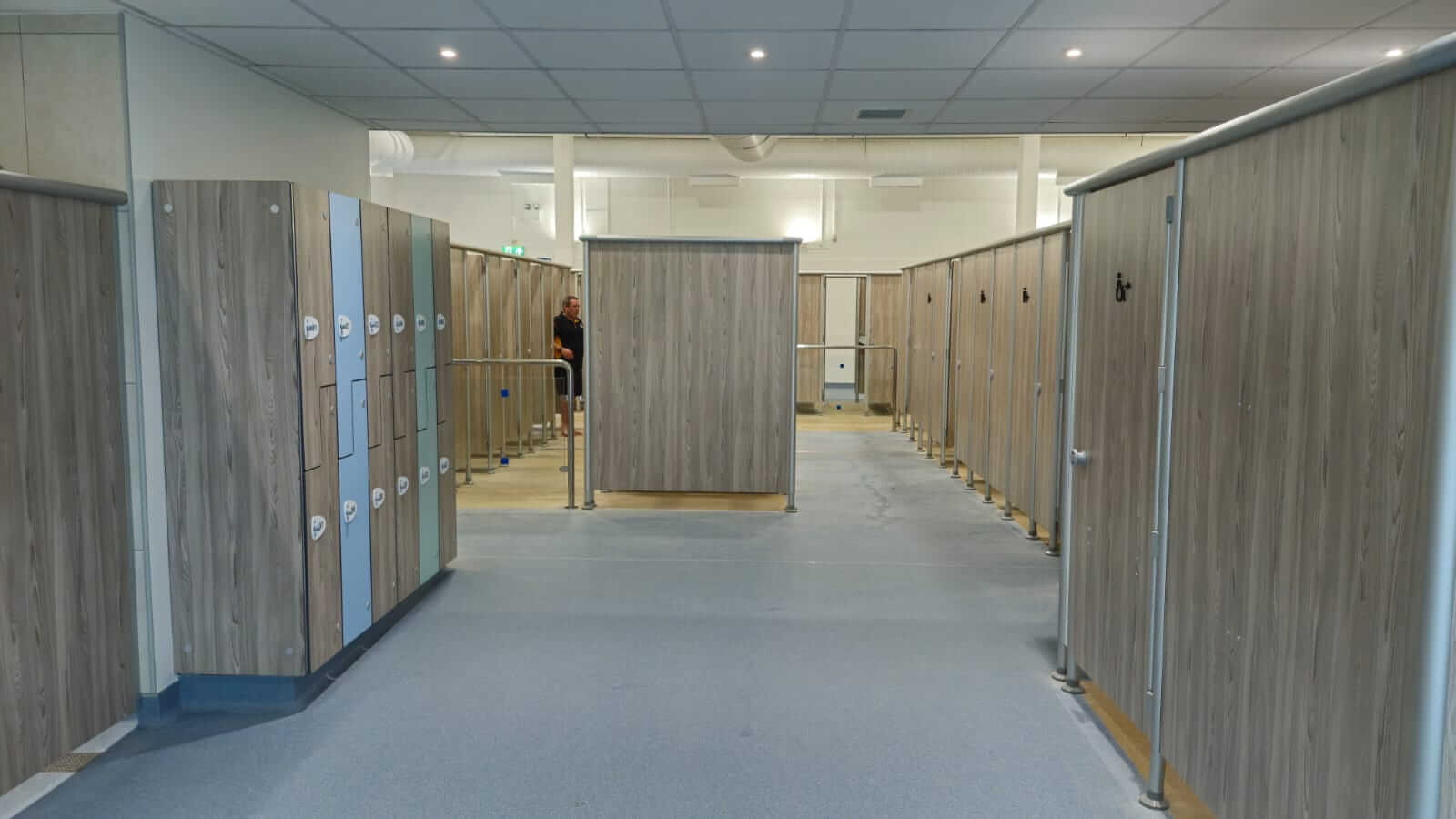 wet-leisure-changing-rooms-9c-1