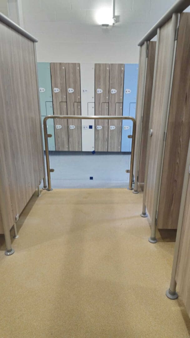 wet-leisure-changing-rooms-9c-3