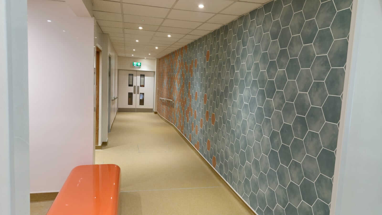 wet-leisure-changing-rooms-9c-5