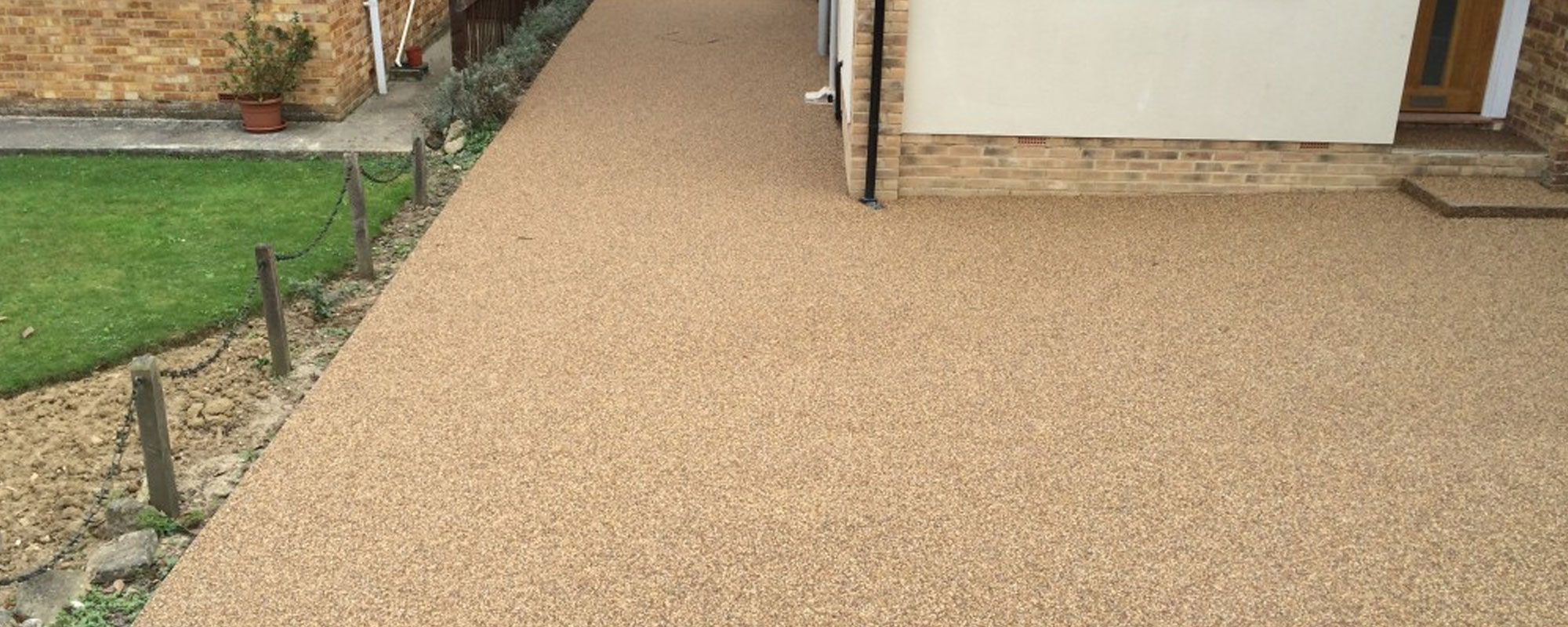 The differences between resin bound and resin bonded surfaces - Flex Flooring